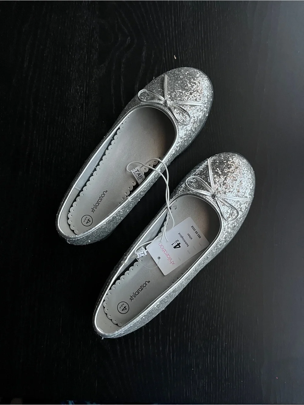 Xhilaration Silver Glitter Ballet Flats Size 4.5 Bow Accent NWT